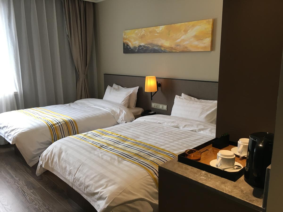 Home Inn Plus Shanghai People'S Square East Jinling Road Luaran gambar